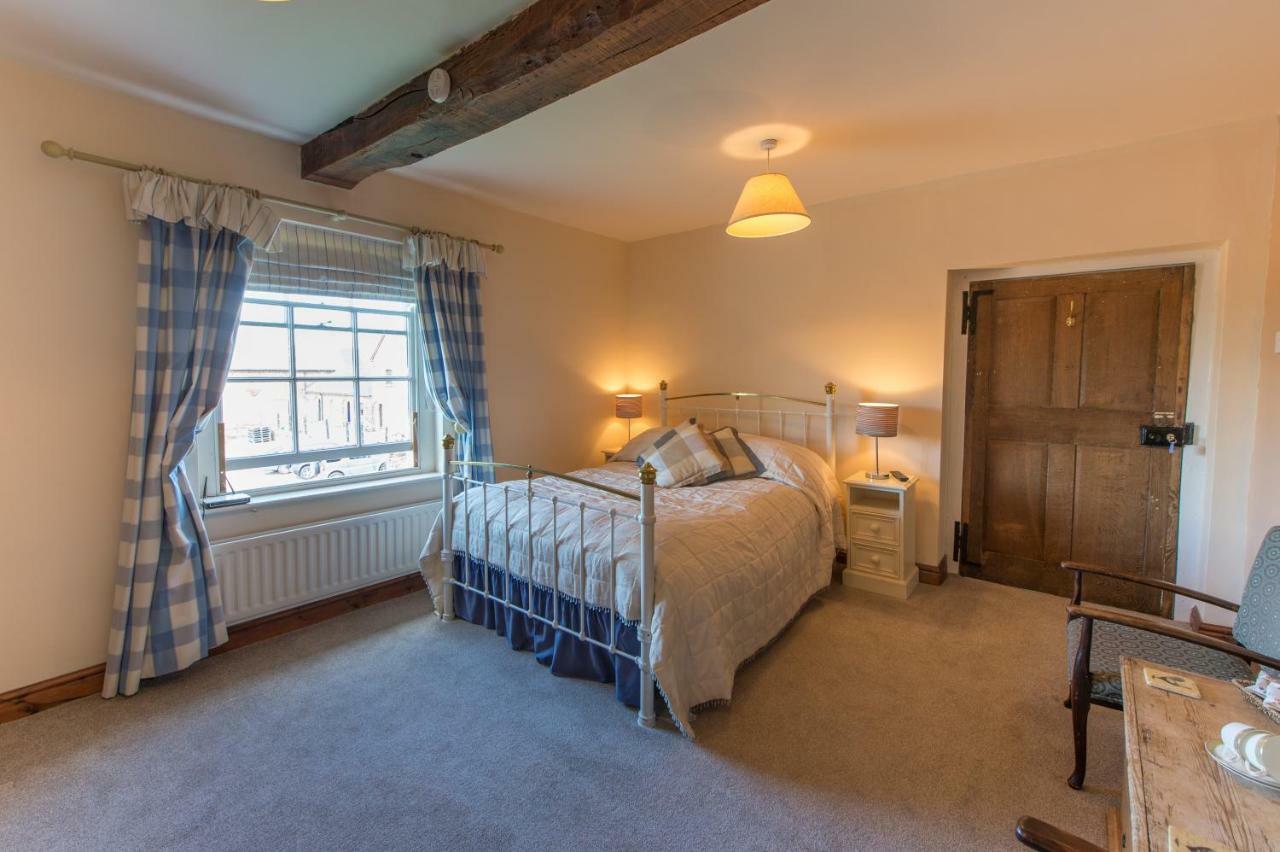 Moreton Hall Farm Bed and Breakfast Newport  Exterior foto